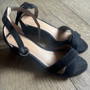 Merona Faux Black Suede Strappy Wedge Sandals Size 6 Ankle Buckles